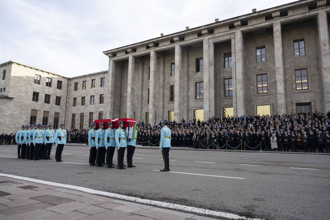Hasan Bitmez için Meclis'te cenaze töreni. Babası Filistin atkısıyla uğurladı - Resim: 5